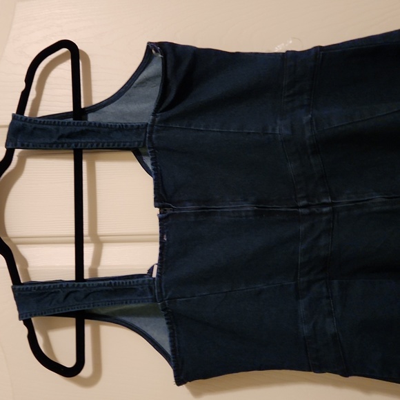 Derek Heart stretchy denim jumper romper with cut out side, Capri length - Picture 5 of 5